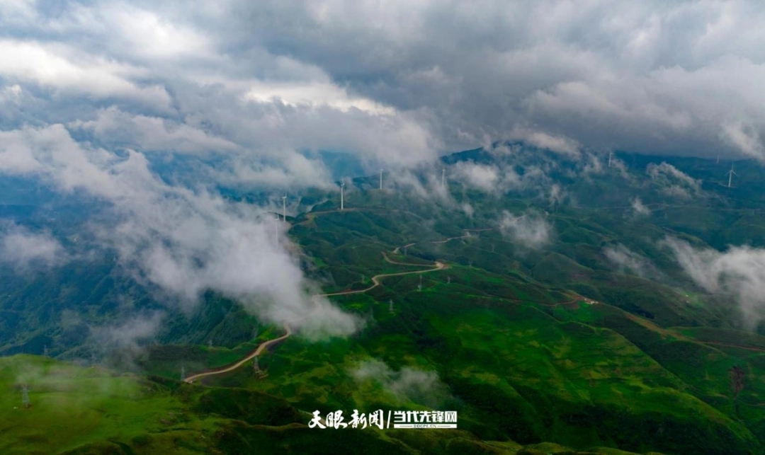 23℃清凉出圈:贵州以山水烟火接住全国避暑客流 23℃清凉出圈:贵州以山水烟火接住全国避暑客流