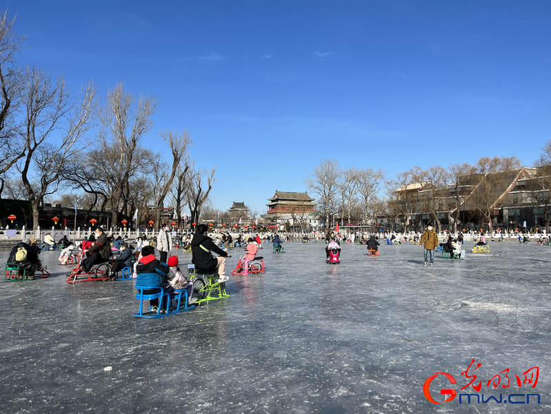 北京公园风景区元旦假期接待游客147.6万人次 冰雪活动受欢迎