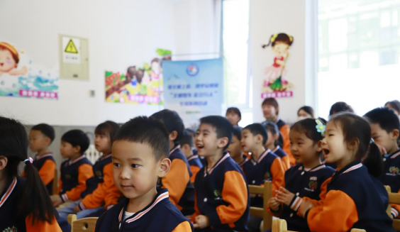 北京：交通安全知识课堂走进幼儿园宣讲“礼让斑马线”