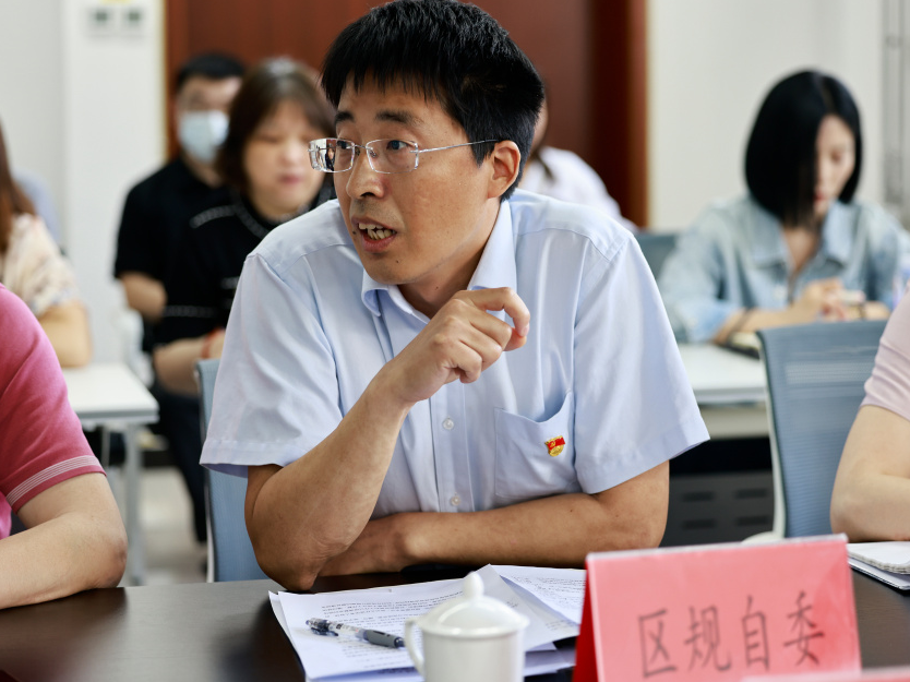 北京市西城区“双提升”工程：争当服务先锋，努力从专业接线员蝶变提升为红墙服务员