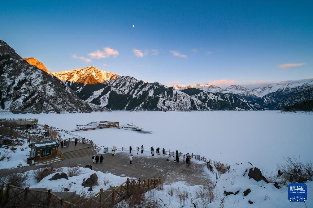 追着雪花看新疆丨新疆阜康：把冰天雪地打造成金山银山