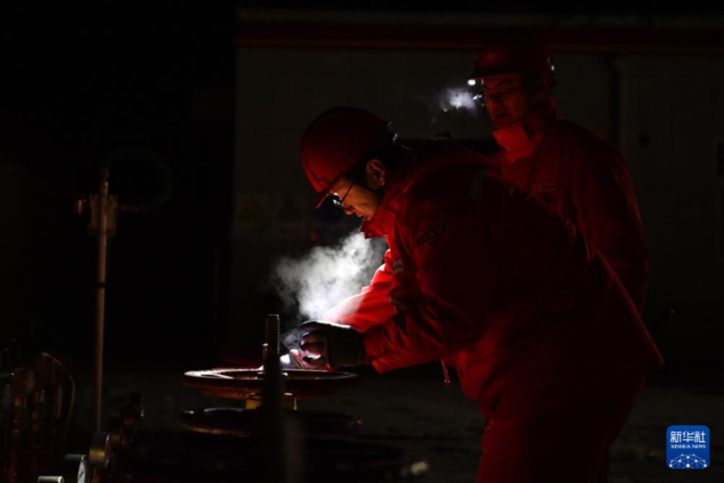 油的最高温度是多少摄氏度 f44d305ea0a626f79f072e.png