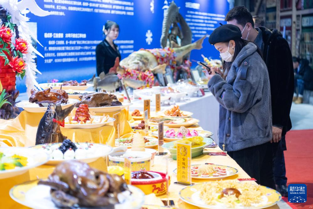 第二届哈尔滨冰雪美食节启幕