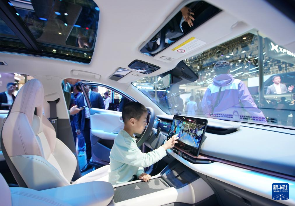 必一运动北京车展：智能化成新能源汽车新亮点(图6)