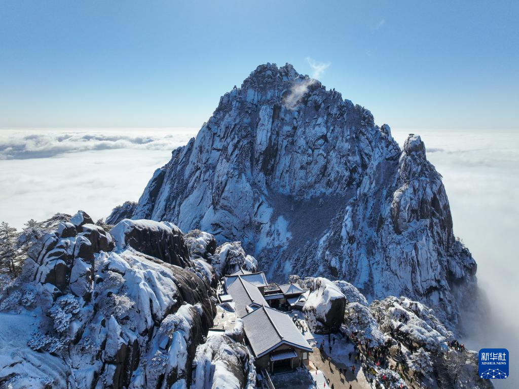 雪后黄山景美如画