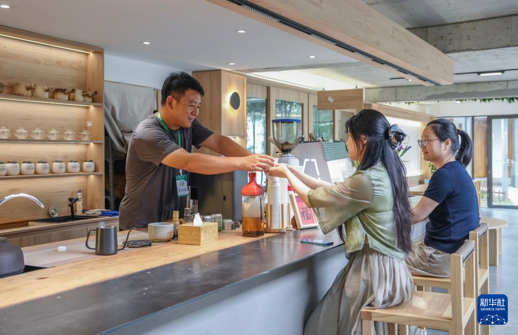 杭州余杭：做好人才“聚引留” 助力乡村振兴
