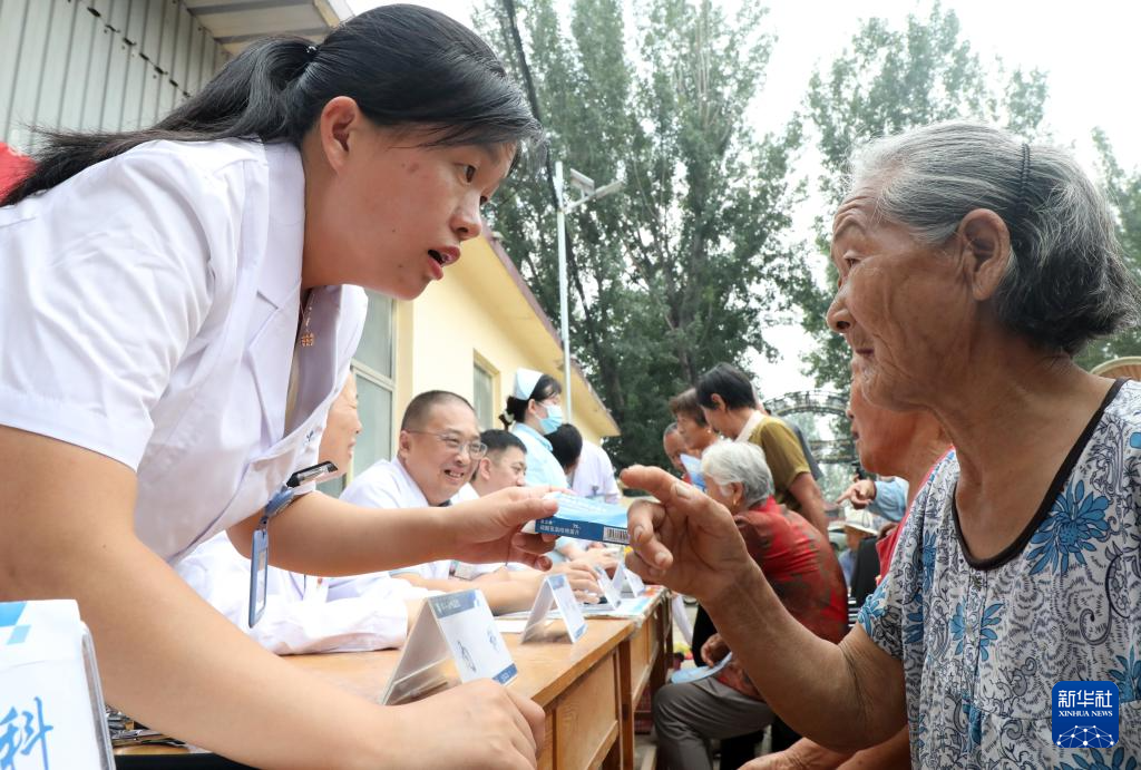 迎接中国医师节