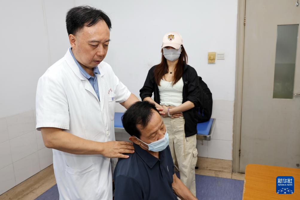 迎接中国医师节
