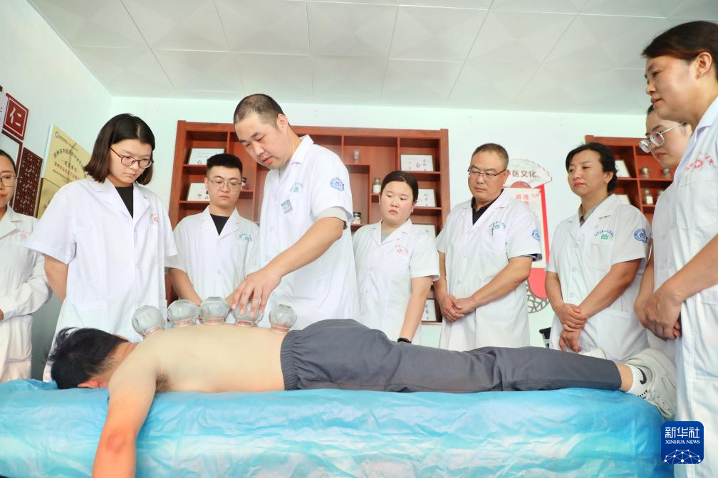 迎接中国医师节