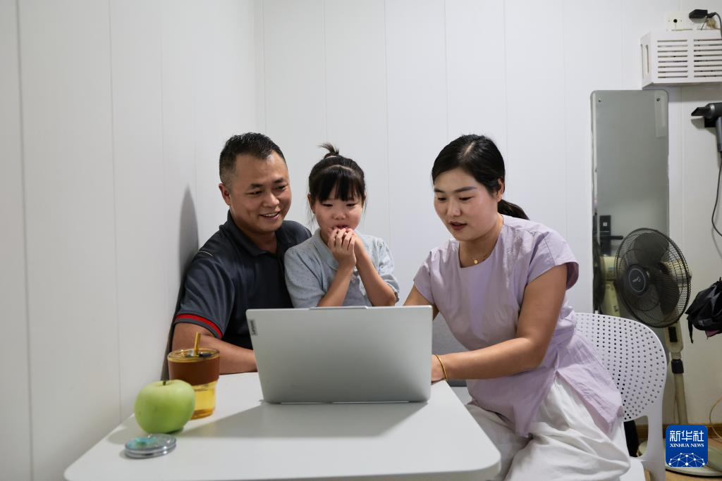 把“家”带来深圳：新就业群体的团圆公寓