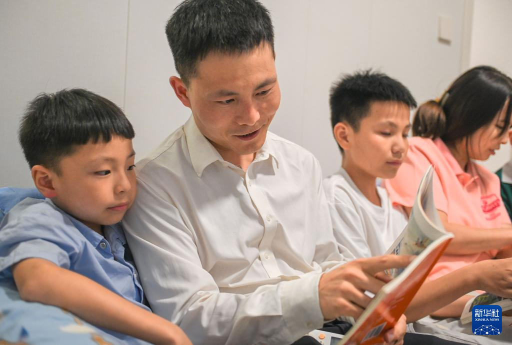 把“家”带来深圳：新就业群体的团圆公寓