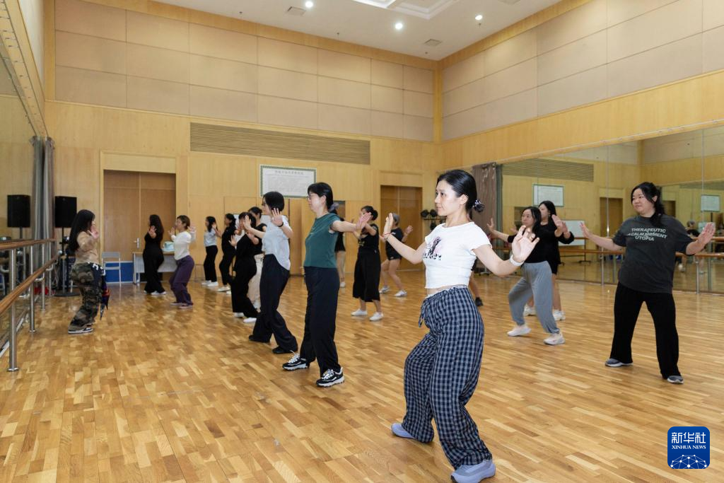 2025年上海秋季市民美育项目开学