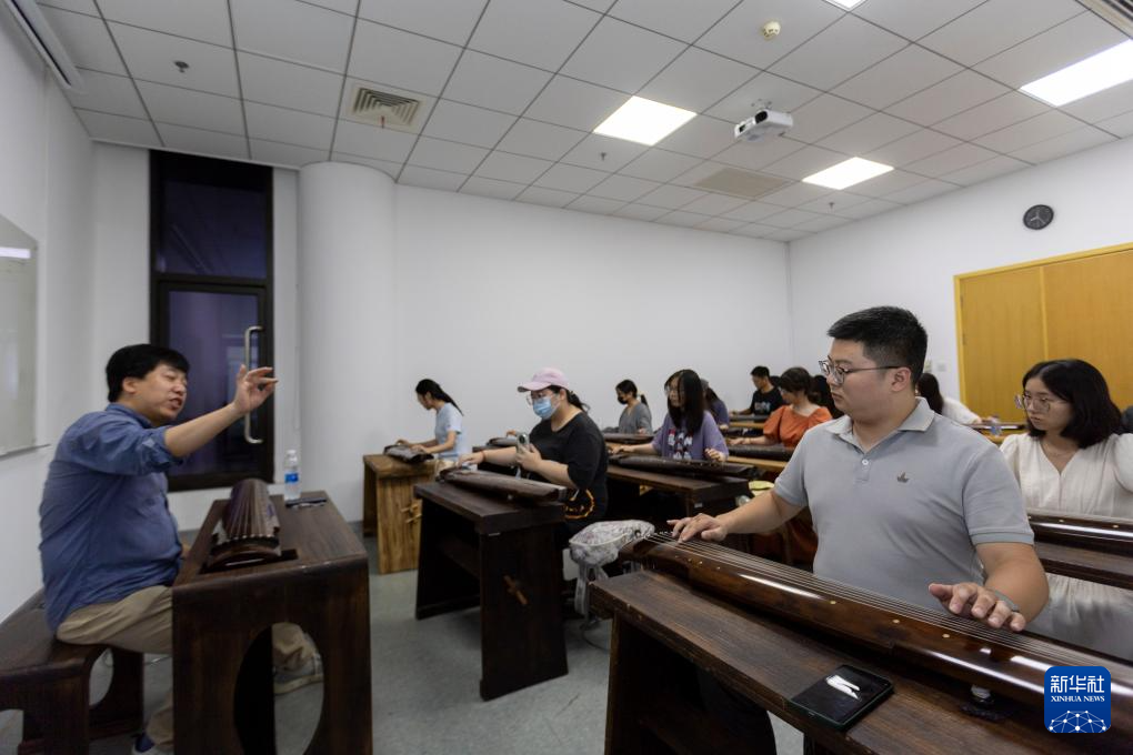 2025年上海秋季市民美育项目开学