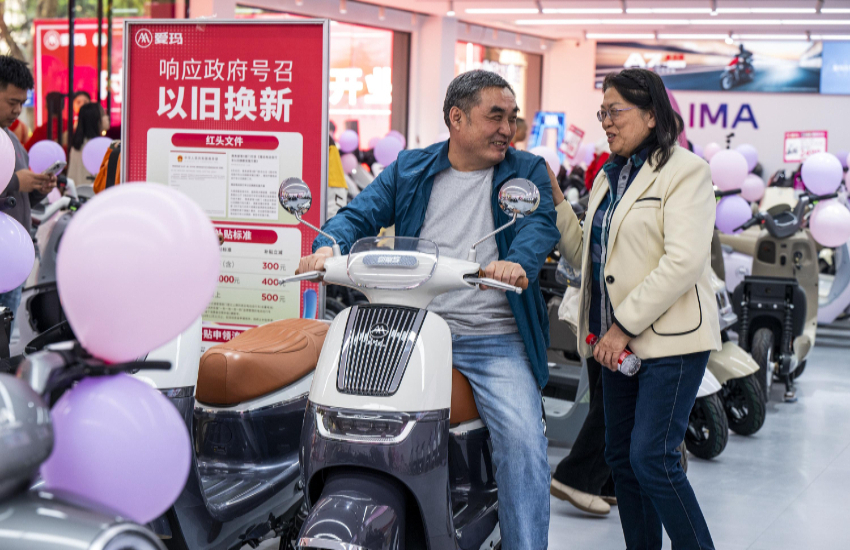 “小电驴”新国标实施后，“旧车”还能骑吗？