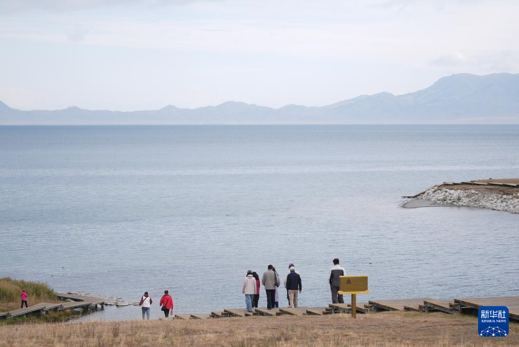 新疆赛里木湖：绘就生态旅游新图景