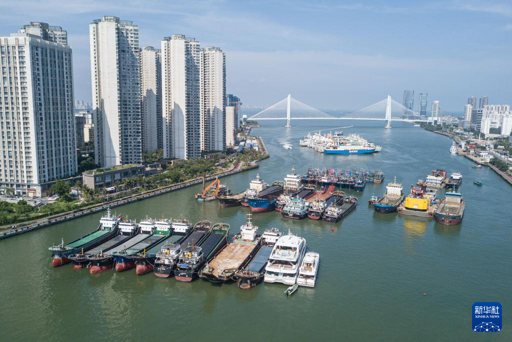 海南全力应对台风“桦加沙”