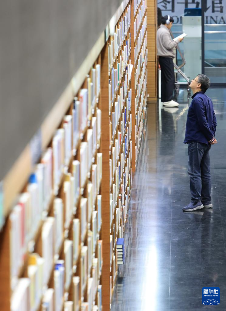 冬日国图读书暖