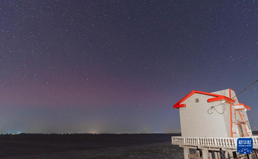 绚丽极光“光临”中国最北天空