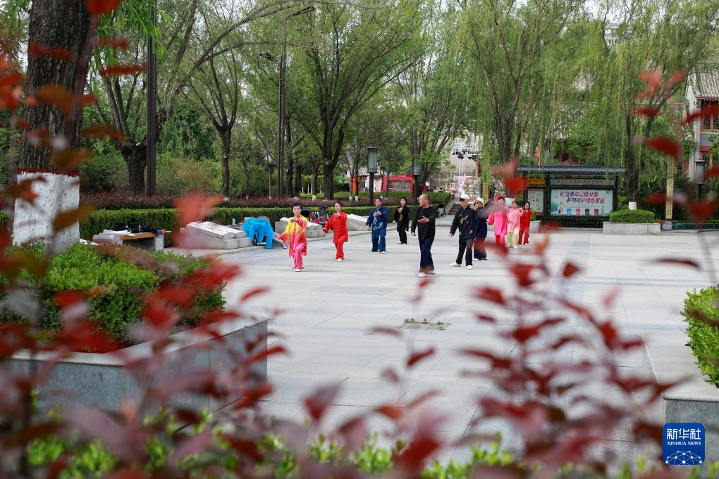 中国之城｜甘肃平凉：千沟万壑间滋养出一座高原绿岛