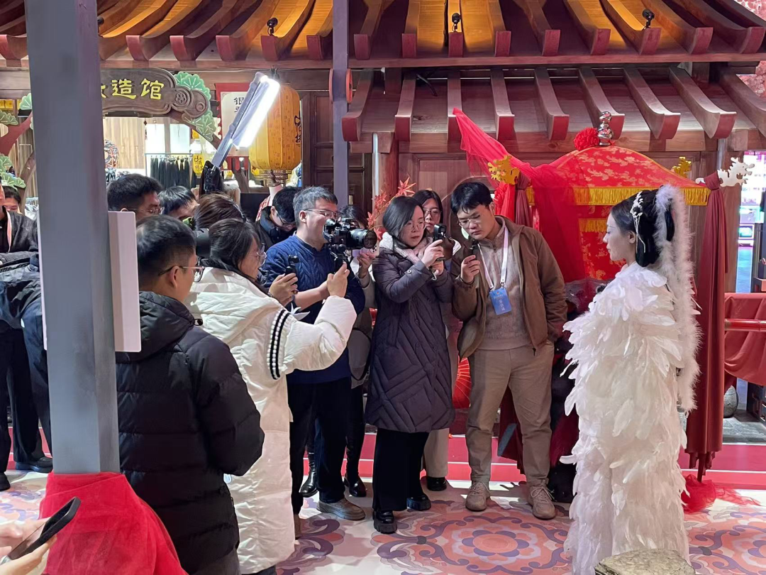 主播、NPC、街舞主理人……小众赛道让他们闯进去了