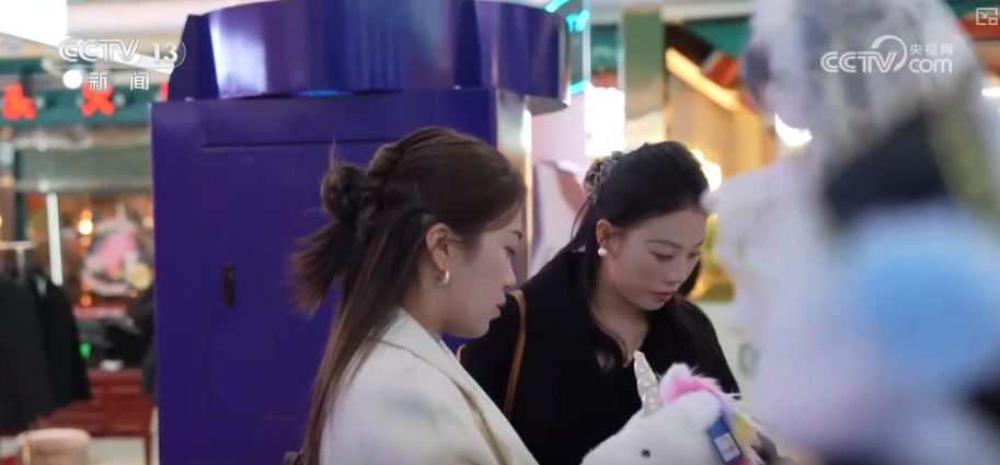 “悦己消费”持续升温带火“娃衣”大市场 开辟时尚玩偶圈新赛道