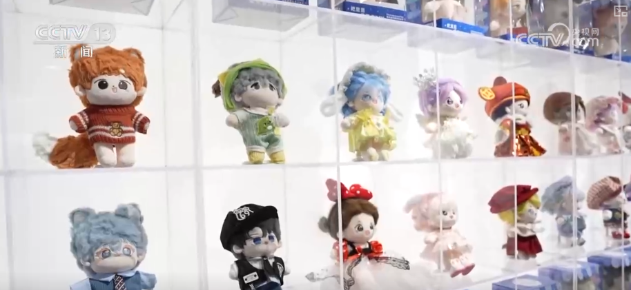 “悦己消费”持续升温带火“娃衣”大市场 开辟时尚玩偶圈新赛道