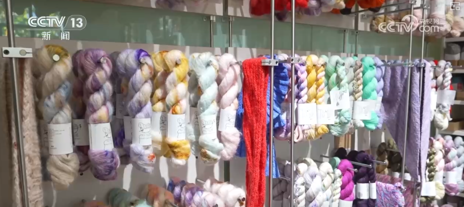 “悦己消费”持续升温带火“娃衣”大市场 开辟时尚玩偶圈新赛道