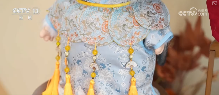 “悦己消费”持续升温带火“娃衣”大市场 开辟时尚玩偶圈新赛道