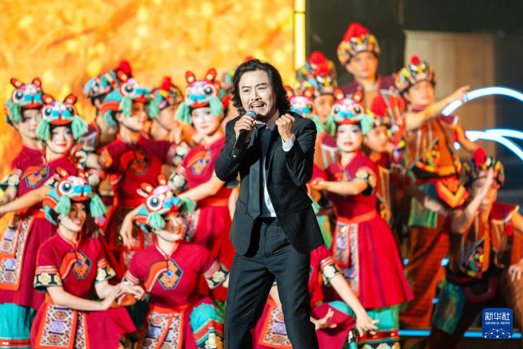 2025年湖南“欢乐潇湘”优秀群众文艺作品展演在长沙举行