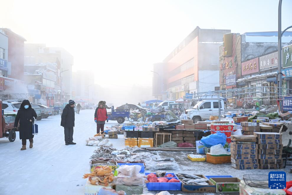 “中国冷极”根河市迎来零下45摄氏度极寒天气