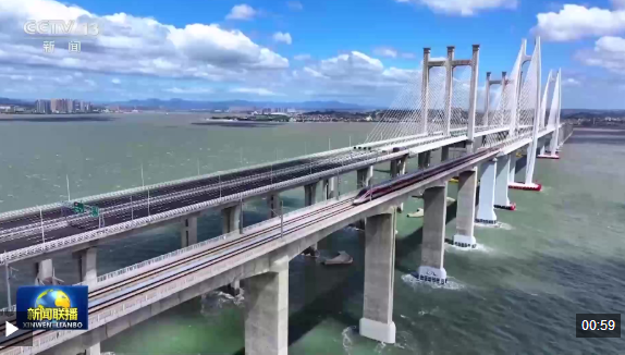 元旦假期第二天 交通出行客流持续增长