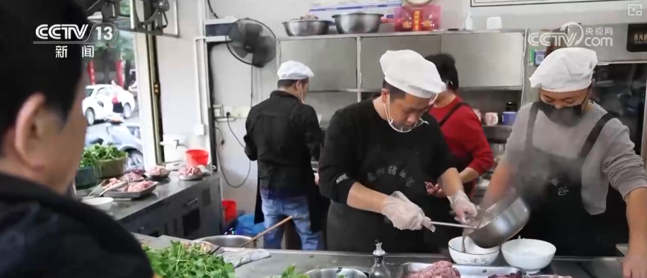 美食“引”客、体验“留”客 “早餐经济”为消费增长注入活力引擎