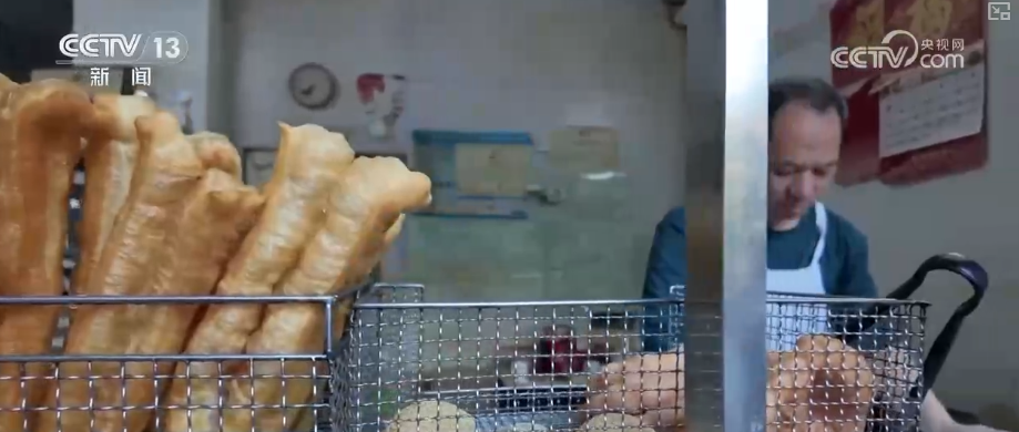 美食“引”客、体验“留”客 “早餐经济”为消费增长注入活力引擎