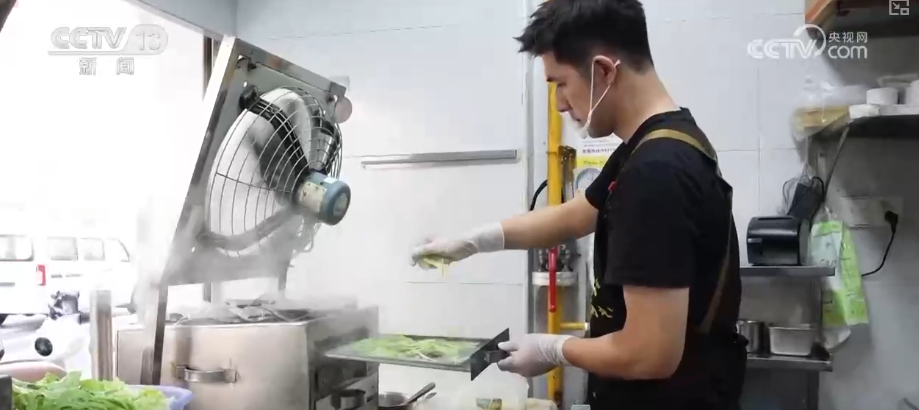 美食“引”客、体验“留”客 “早餐经济”为消费增长注入活力引擎