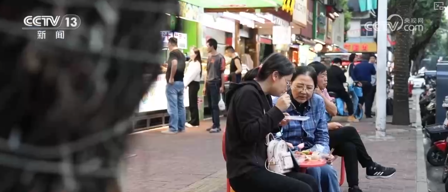 美食“引”客、体验“留”客 “早餐经济”为消费增长注入活力引擎