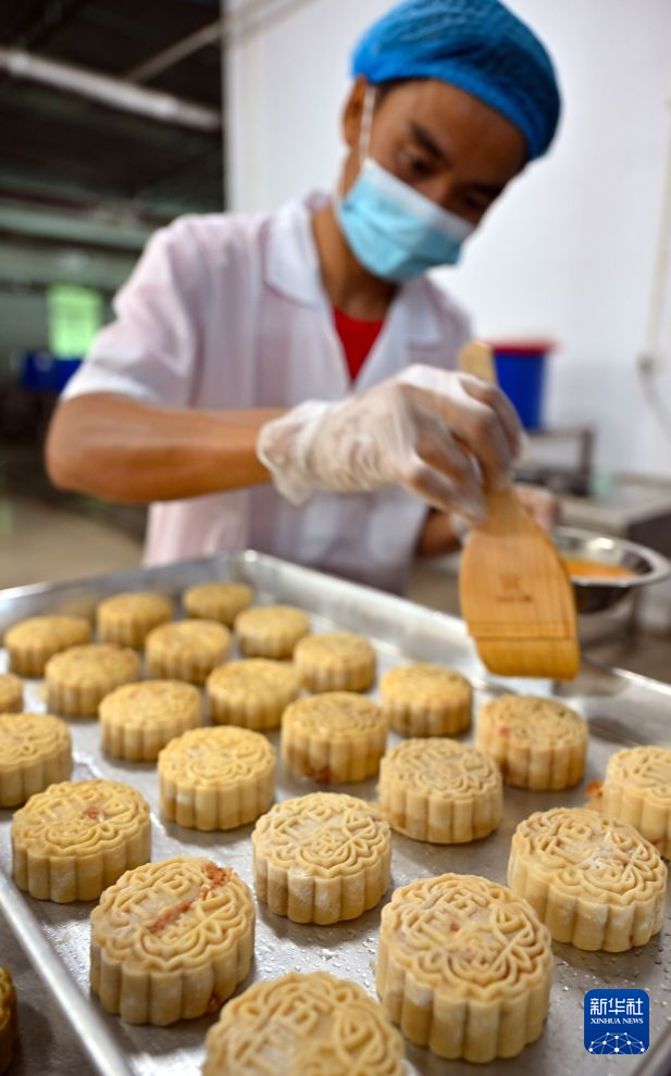 海南屯昌:特色月饼助农增收