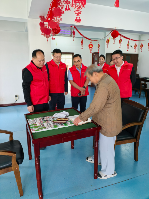 山东济宁：重阳相伴，把温暖送到老人身边