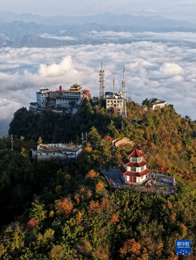美丽中国丨鸡峰山秋色渐浓