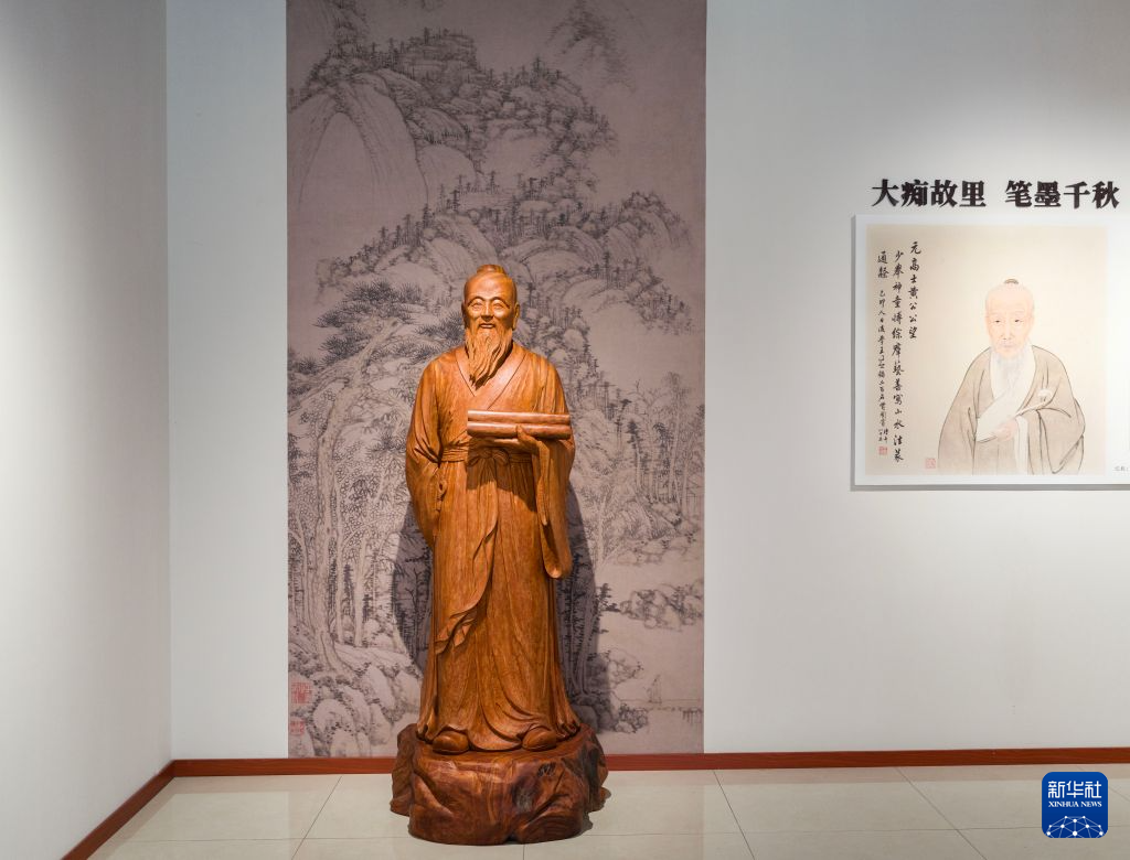 走进江苏常熟东方红木艺术馆
